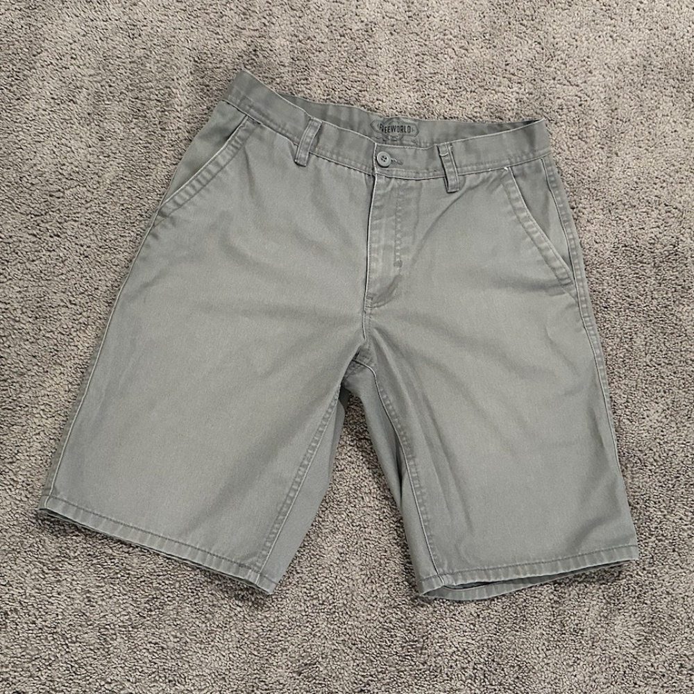Free World Mens Casual Grey Shorts